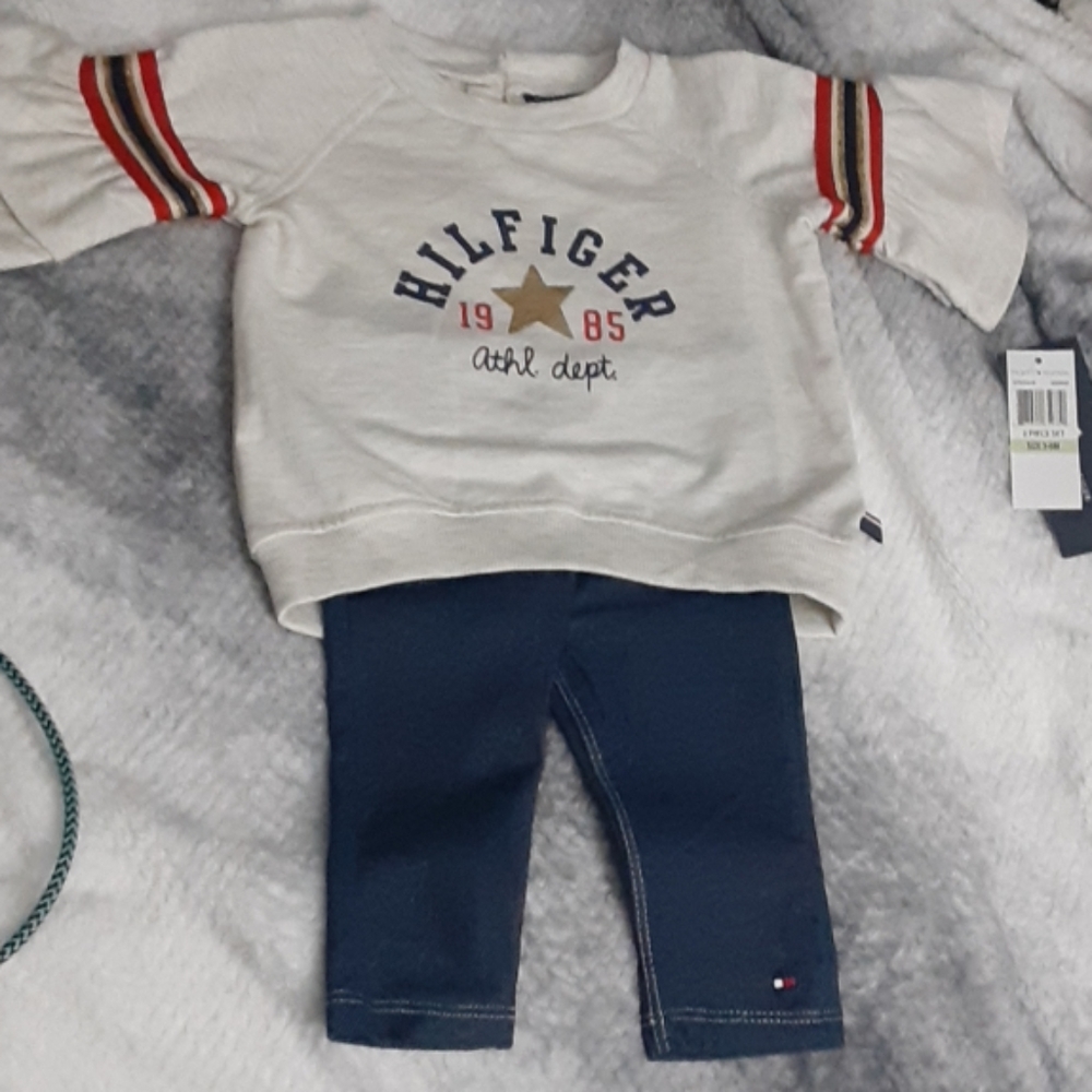 🛍NWT🛍3-6 month Baby girl Tommy Hilfiger outfit